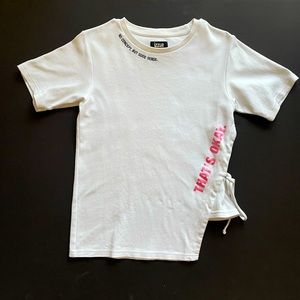 IZZUE White T-shirt with print size small
